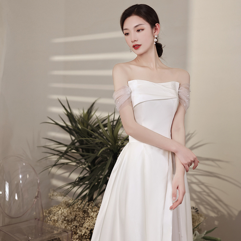 Abito da sposa leggero in stil - Photography Natural Lighting recensione e prezzo